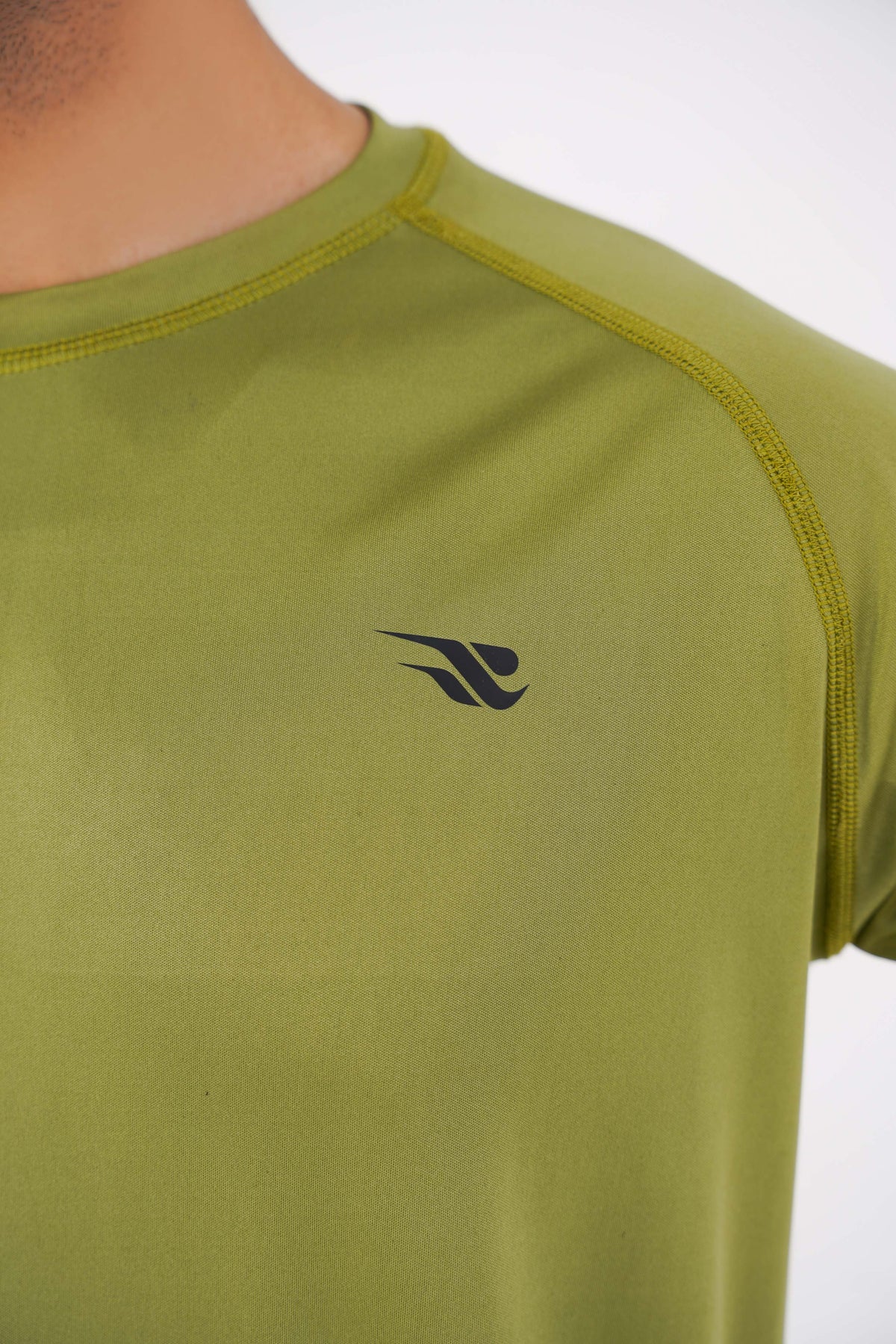 Men's Basic Performance T-Shirt - Olive Green