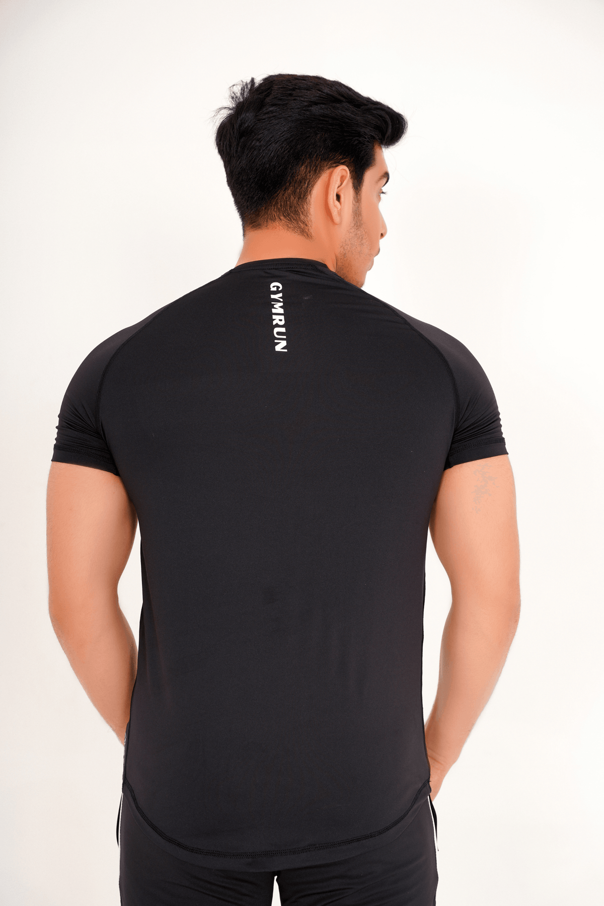 Breath Lite Tee - Black - GYMRUN Activewear