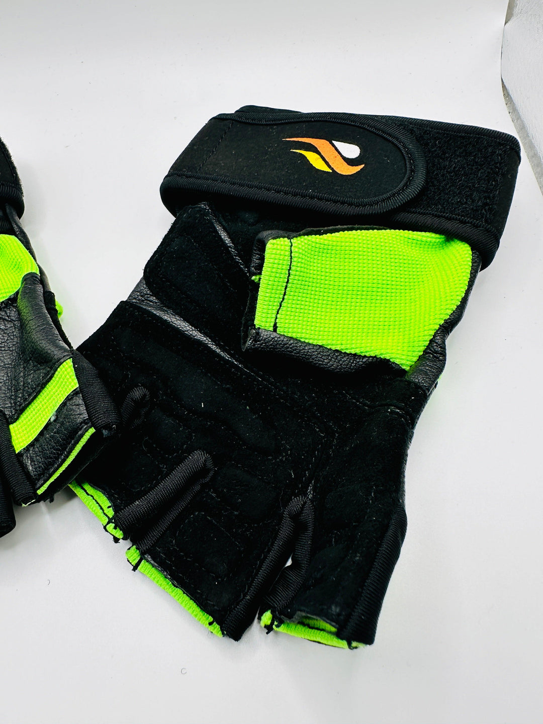 Men's Wrist Wrap Gloves - Neon - GYMRUN Activewear