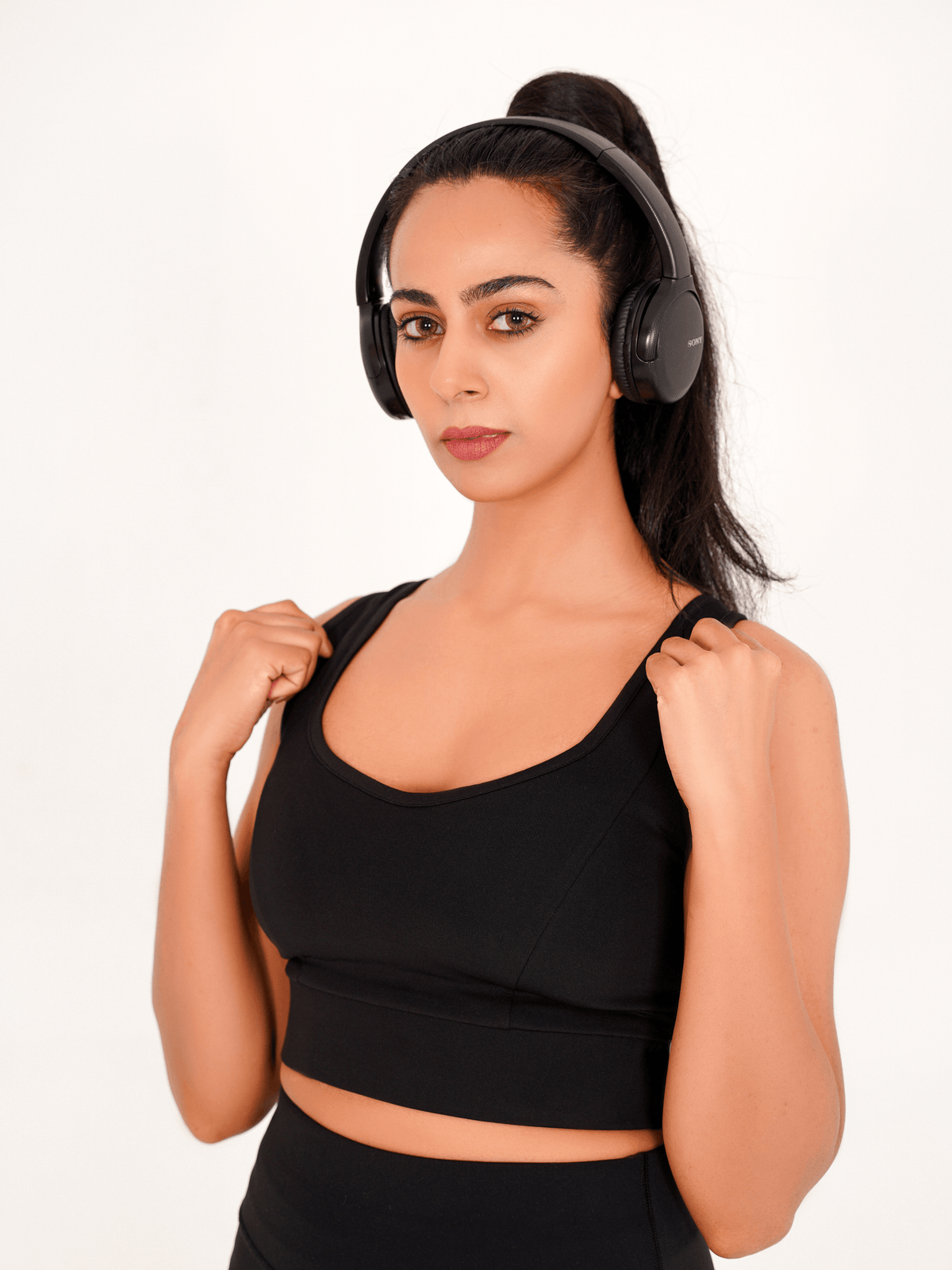 Pro-Fit Padding Sports Bra - Black - GYMRUN Activewear