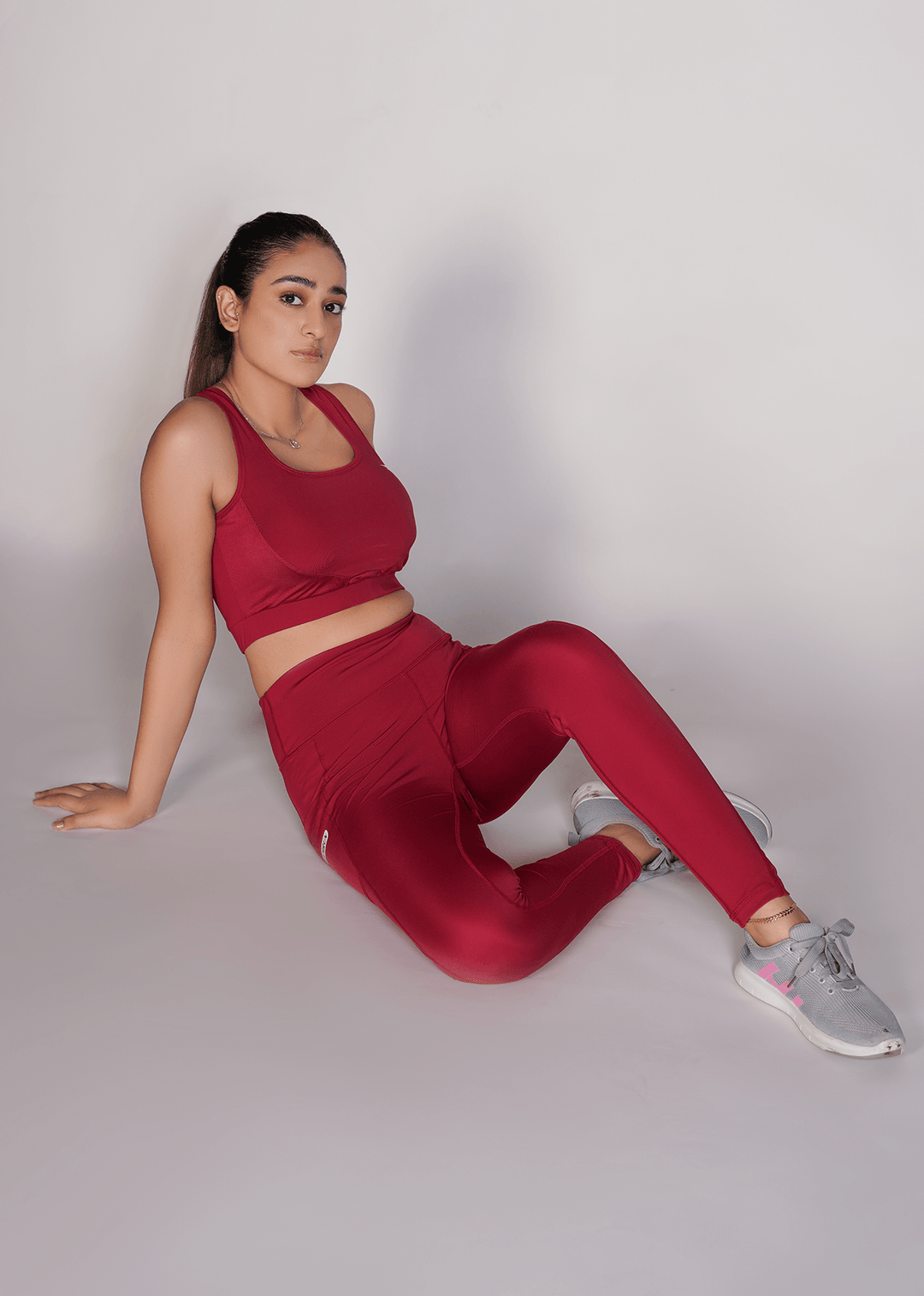 Flexi – Fit Mesh Sports Bra with Pocket - Mehroon