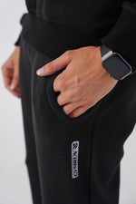 Crest Jogger - Black