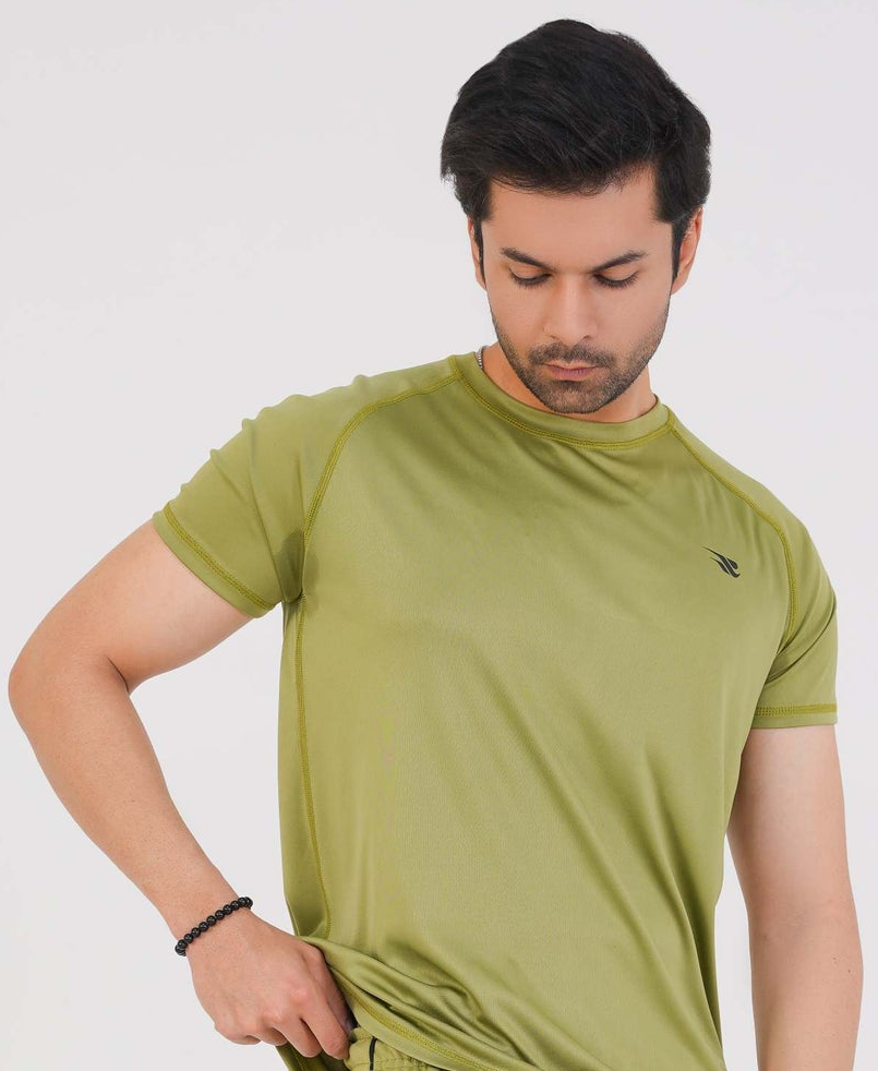 Men's Basic Performance T-Shirt - Olive Green