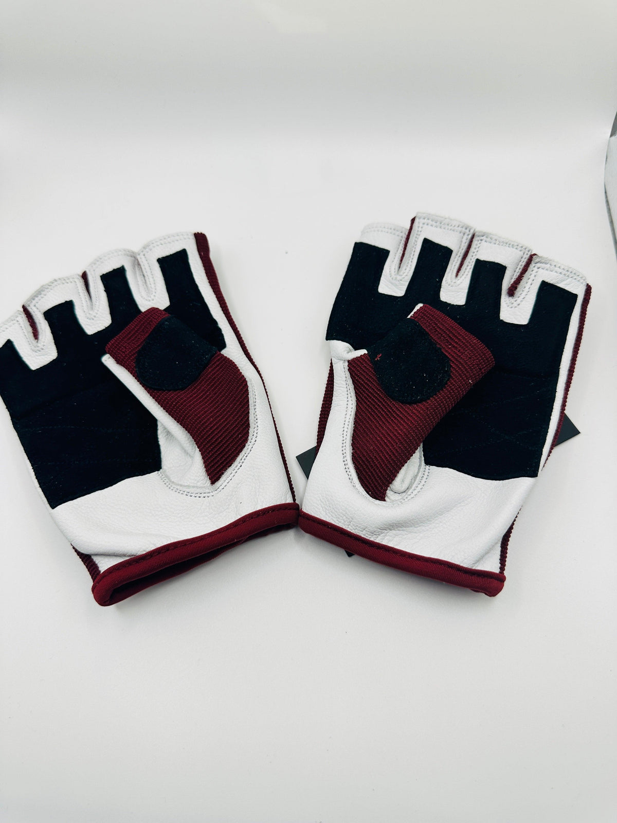 Women's Ultimate Gloves - Maroon - GYMRUN Activewear
