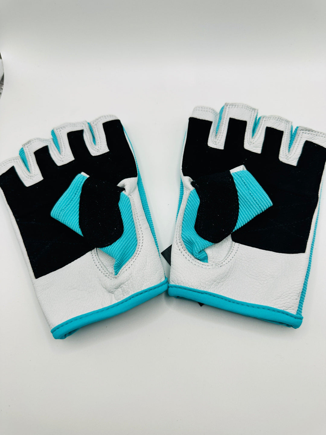 Women's Ultimate Gloves - Teal - GYMRUN Activewear